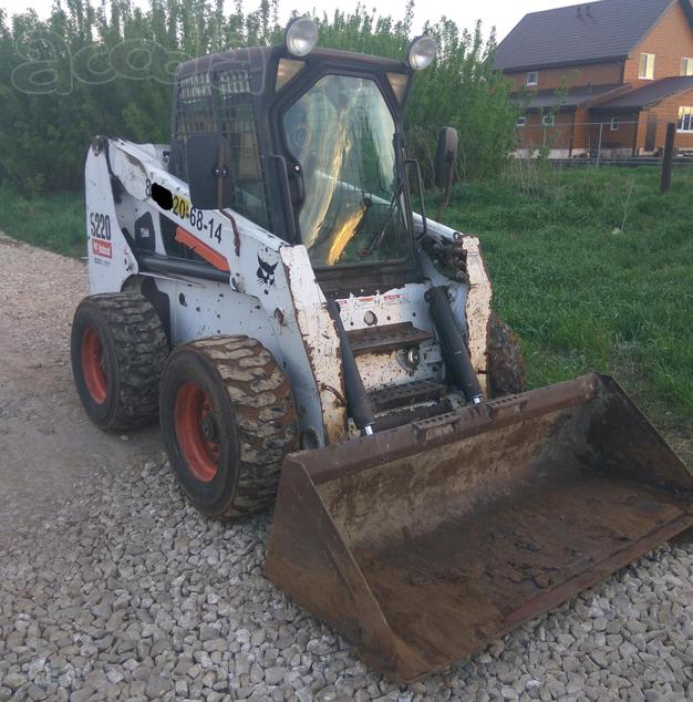 Фронтальный мини-погрузчик Bobcat S220