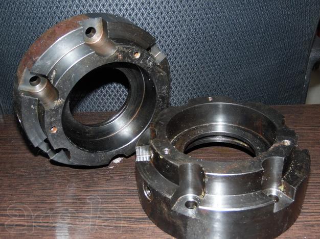 Фланцы смесительного бункера Putzmeister Brinkmann.