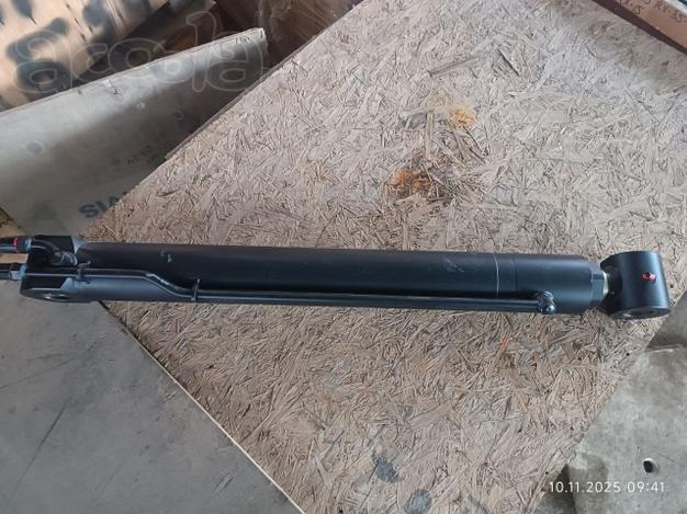 Гидроцилиндр ковша экскаватора MST 542 544